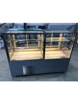 Paslanmaz Pasta ve Tatlı Dolabı