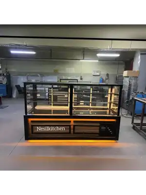 Pasta Tatlı Dolabı