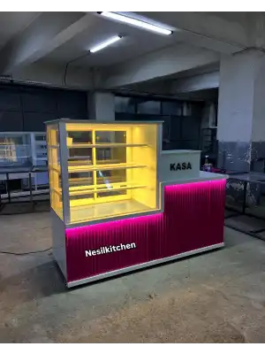 Banko Kasalı Pasta Dolabı