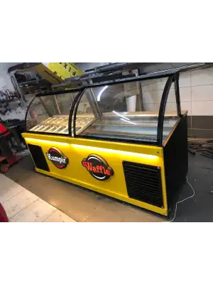 WAFFLE KUMBİR DOLABI BOMBE CAMLI