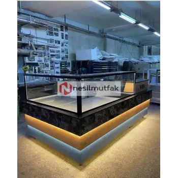 Börek Baklava Tezgahı Ahşap Dekorlu