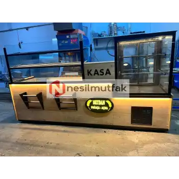 Börek Tezgahı ve Pasta Tatlı Dolabı