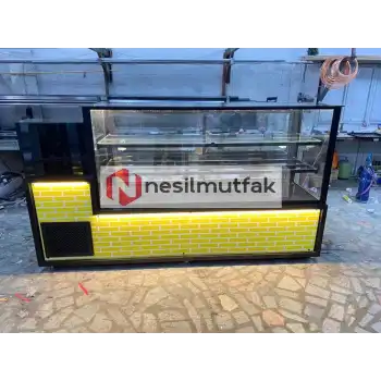 Pasta Tatlı Dolabı Sarı Dekor Model