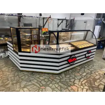 Waffle Kumpir Dolabı ve Pasta Dolabı