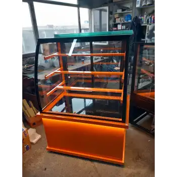 PASTA VE TATLI DOLABI