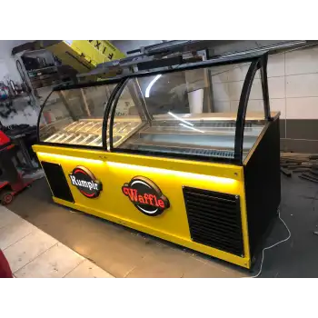 WAFFLE KUMBİR DOLABI BOMBE CAMLI