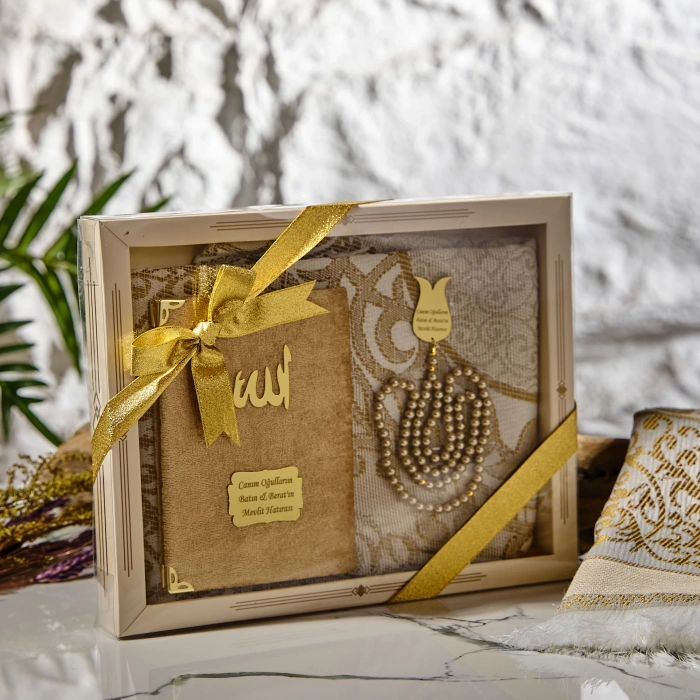 64 Sayfa Gold Kadife Yasin + İnci Tesbih + Kutulu Seccade