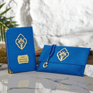 64 Sayfa Saks Mavisi Çanta ve İnci Tesbihli Şantuk Yasin