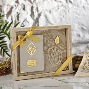 64 Sayfa Krem Şantuk Yasin + İnci Tesbih + Kutulu Seccade