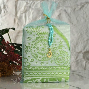 Tül Kese İçerisinde Su Yeşili Renkli Seccade ve Tesbih