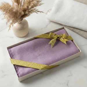 Hediyelik Kutuda Lila Renkli Flamlı Pamuk Eşarp