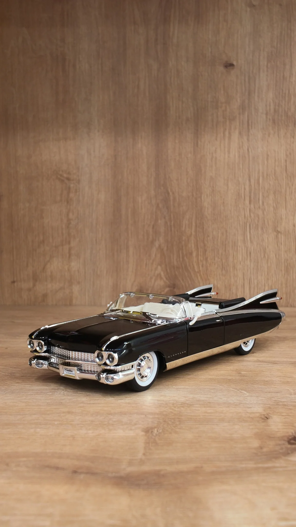 1:24 Cadillac Eldorado Model Araba | Die-Cast Klasik Amerikan Aracı