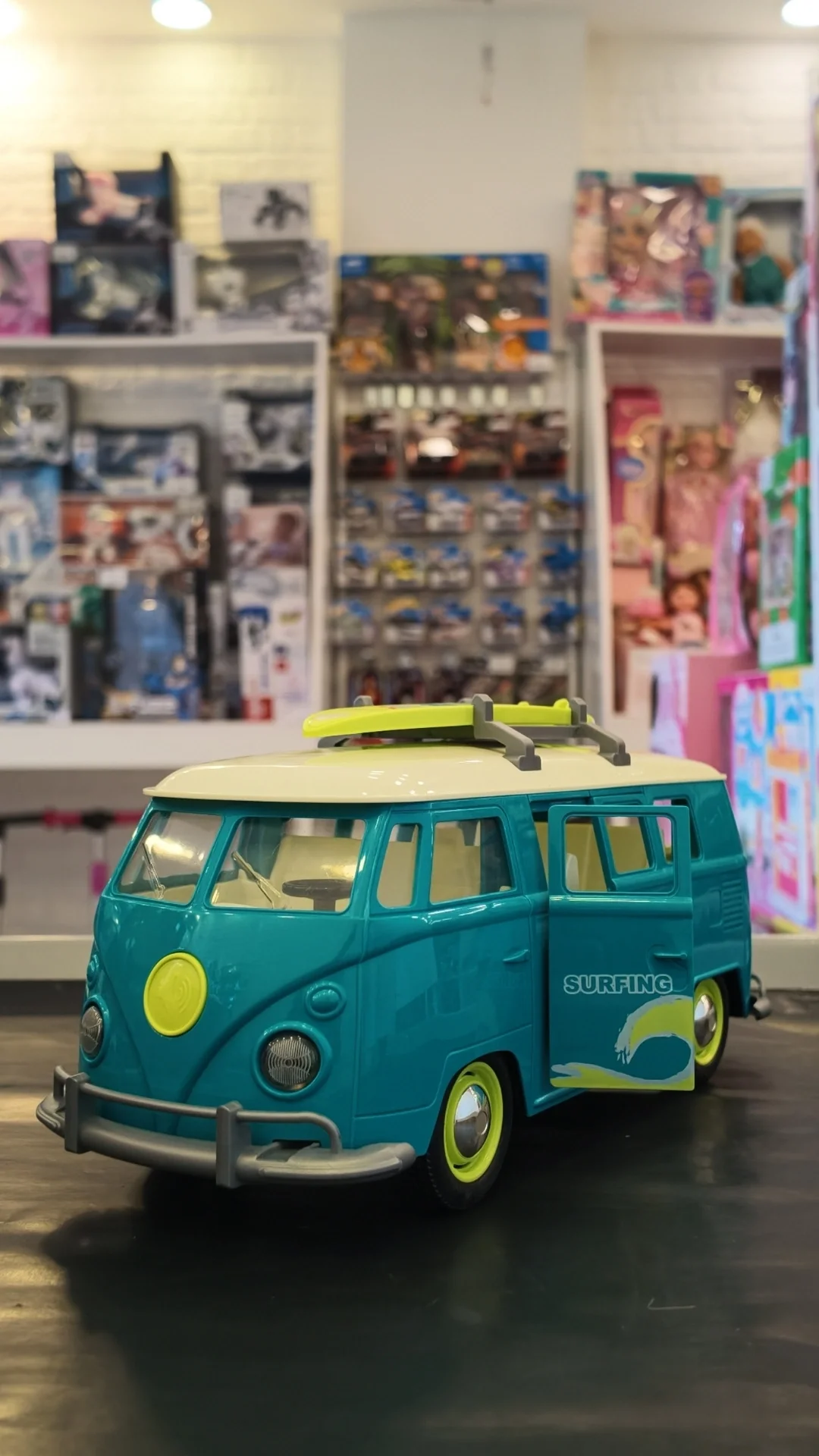 Sesli Işıklı Pilli Surfer Van Oyuncak Araba 20 Cm