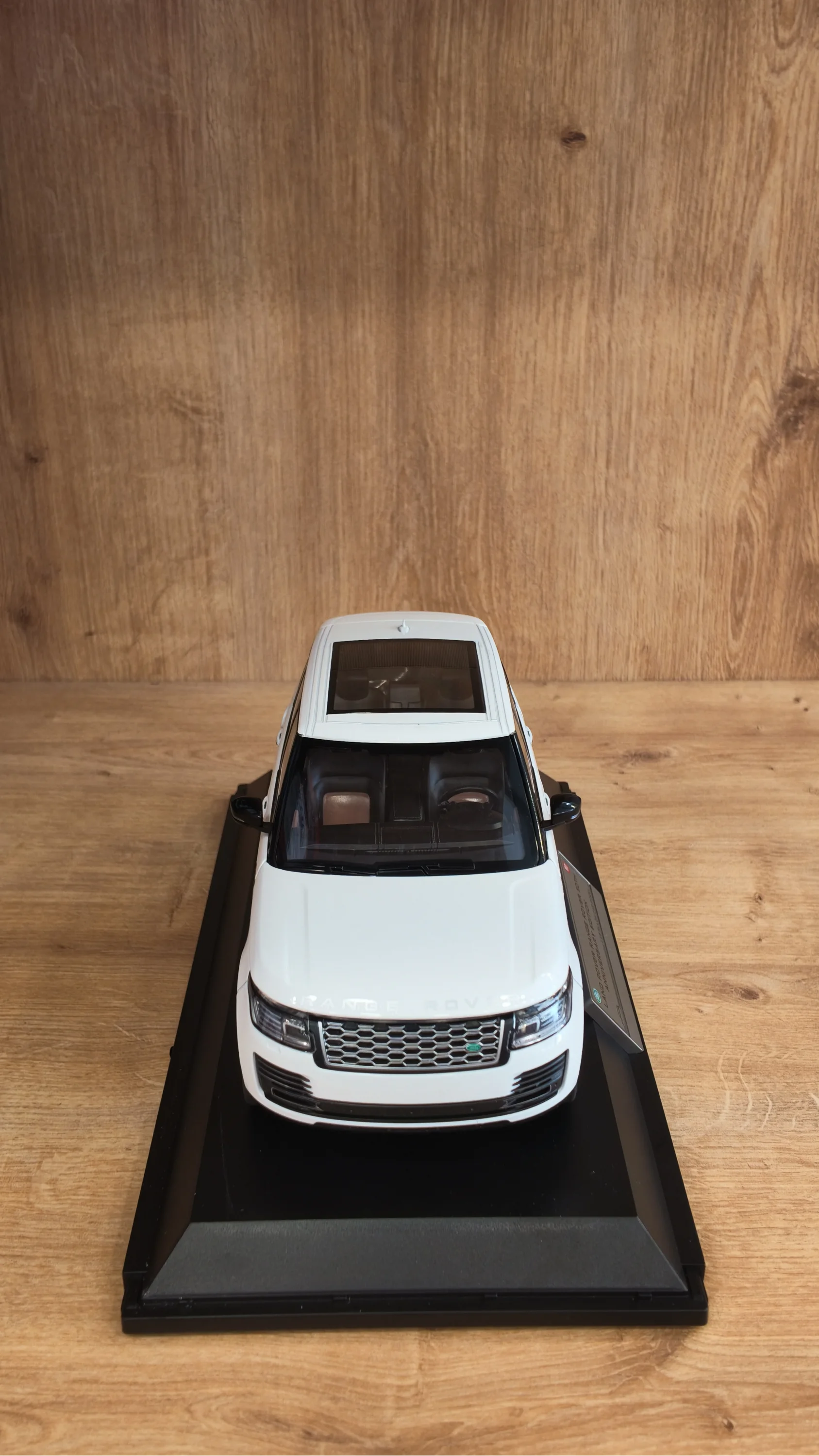 Range Rover 1:18 Lisanslı 50. Yıl Özel Metal Model Araba