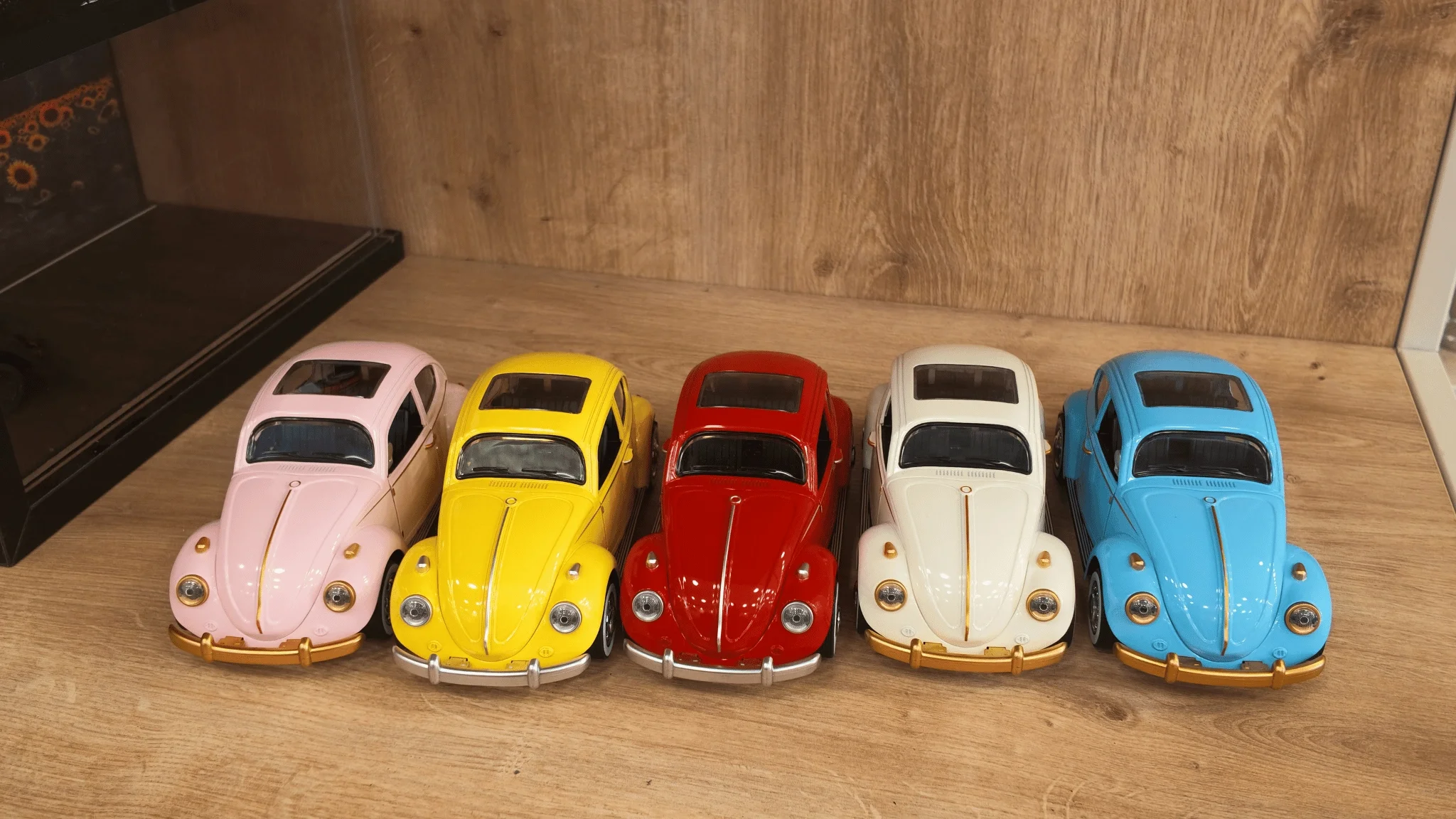 Büyük Boy Sesli Işıklı Vosvos Metal Model Araba
