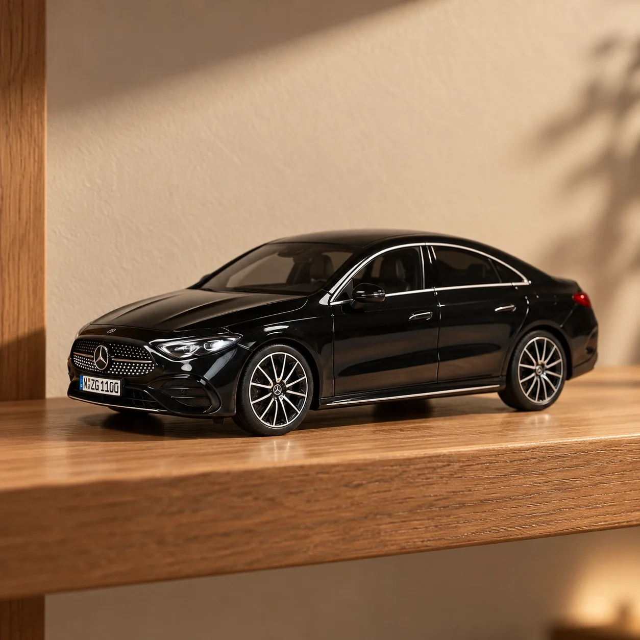 Lisasnlı 1:18 Mercedes-Benz CLA Coupé EQ Siyah Metal Model Araba