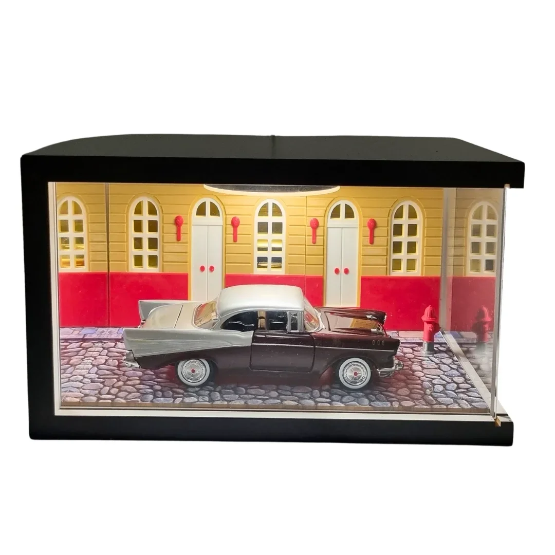 Ember Street Işıklı Ahşap Mobilya Diorama Vitrin | Retro Klasik 1:24 Chevy Bel Air 1950