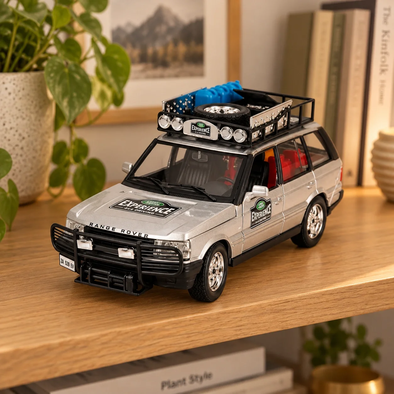 Lisanslı 1:24 Range Rover Experience Metal Model Araba