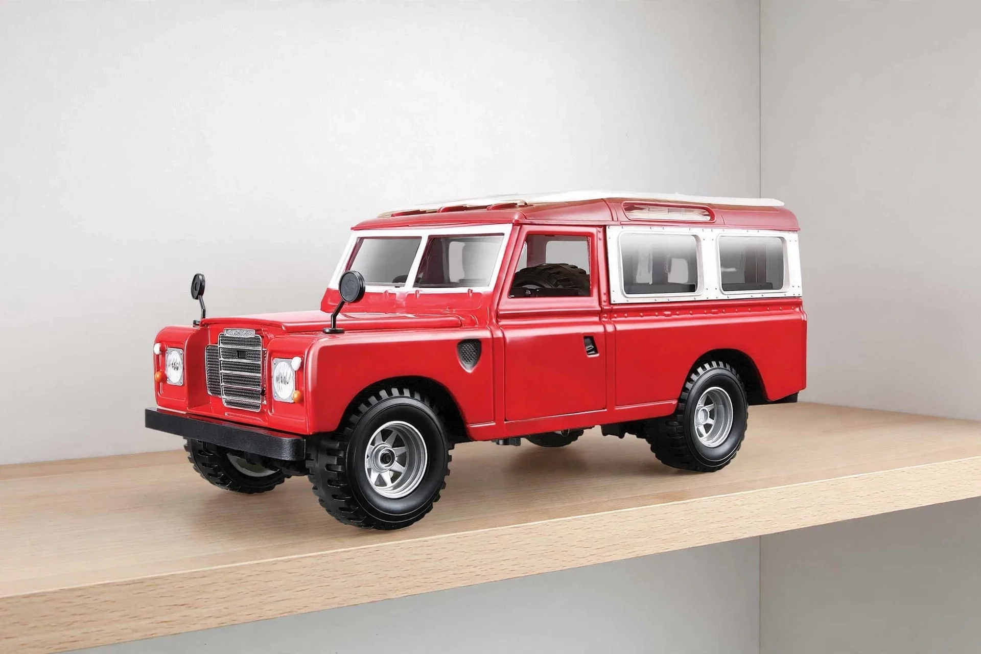 Lisanslı Land Rover Series II Model Araba 1:24