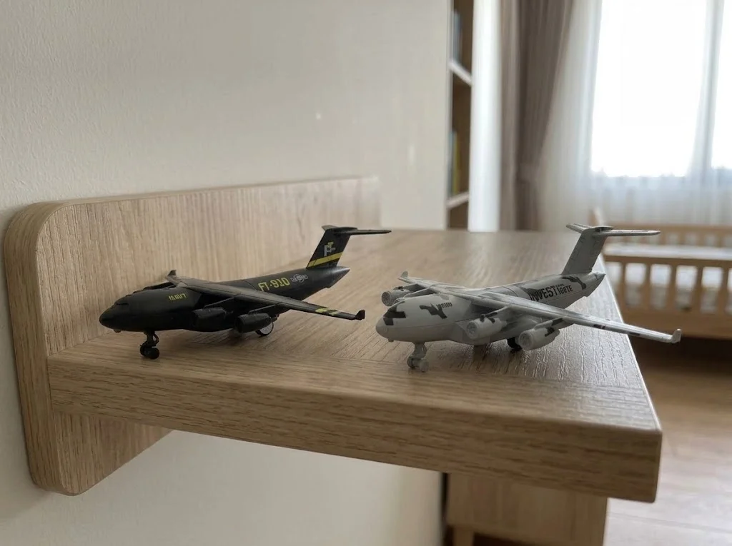 Sesli Işıklı Çek Bırak 1:245 Askeri Kargo Uçağı