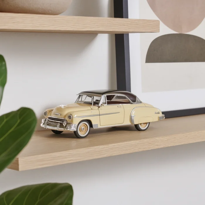 Lisanslı 1:24 1950 Chevy Bel Air