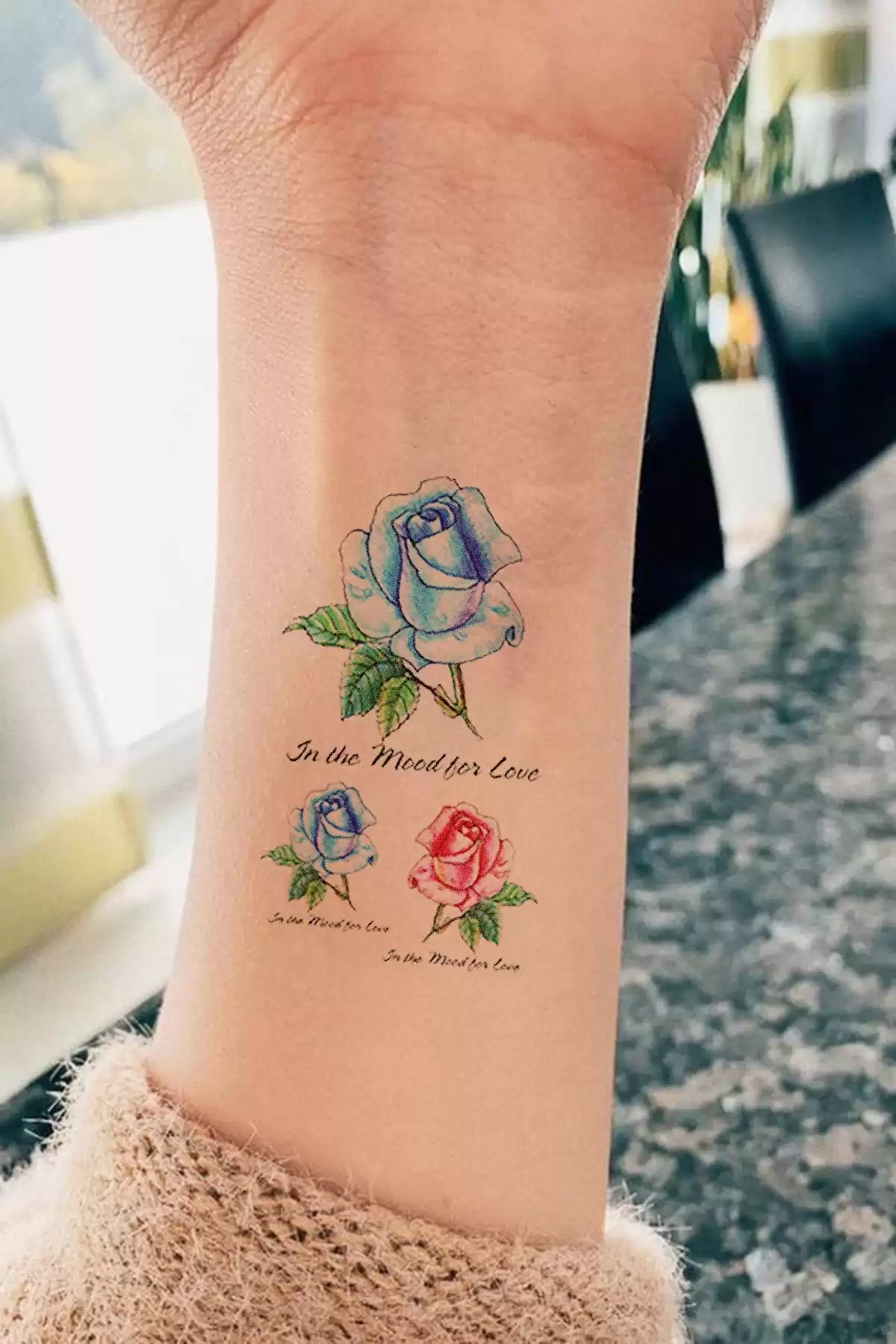 PRVT | Üçgen Gül Geçici Dövme Tattoo