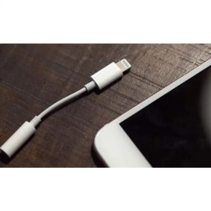 Iphone 7 8 X Plus Kulaklık Çevirici Lightning Aux Dönüştürücü