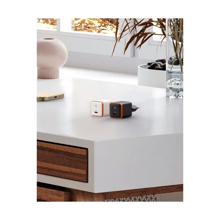 Spigen 30W USB-C Mini Hızlı Şarj Aleti | Samsung PPS Destekli GaN Type-C Şarj Cihazı (ACH08448)