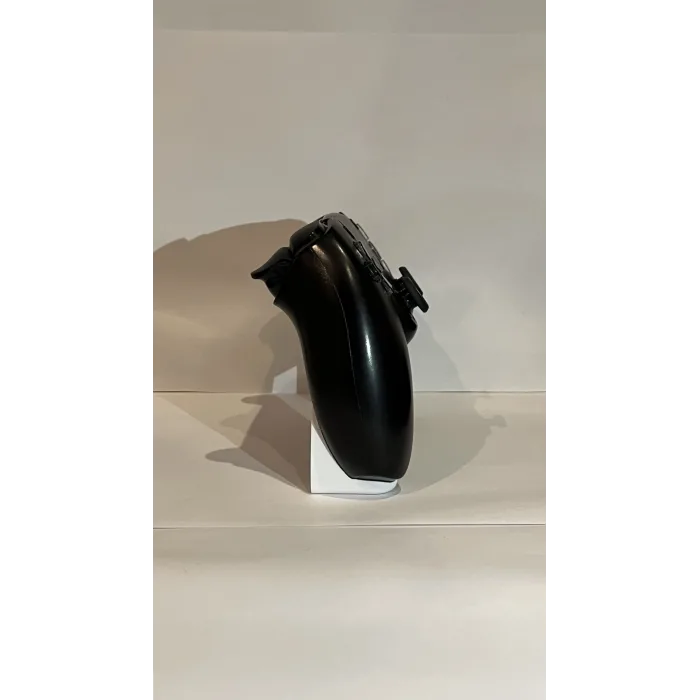 PS5 DualSense Oyun Kolu Tutucu | Minimalist ve Stand Güvenli Stand 3D