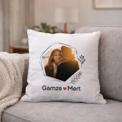 Sevgiliye Özel Fotoğraf ve İsim Baskılı Hediye Dekoratif Yastık