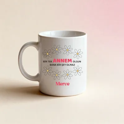 Papatya Tasarımlı Anneye Özel İsimli Kupa Bardak