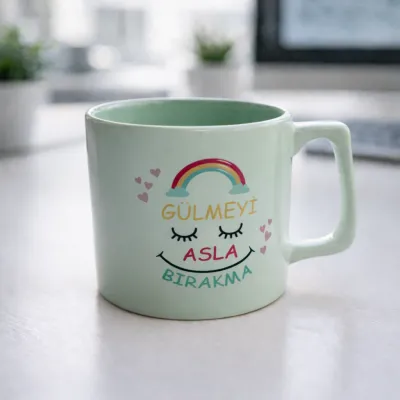 Gülmeyi Asla Bırakma Temalı Motto Kupa