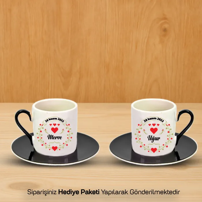 2’Li Siyah İsim ve Tarihli Aşk Fincanı Seti (Çikolata HEDİYELİ)