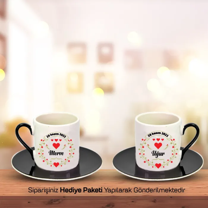 2’Li Siyah İsim ve Tarihli Aşk Fincanı Seti (Çikolata HEDİYELİ)