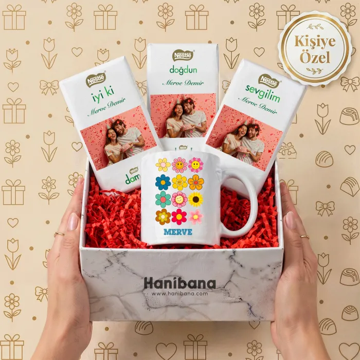Kişiye Özel Çiçekli Kupa ve Fotoğraflı Çikolata Hediye Kutusu