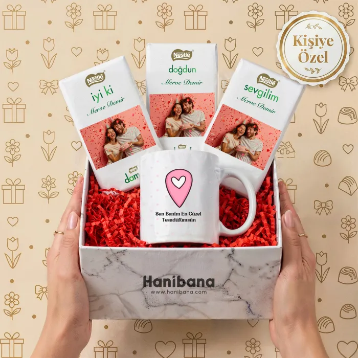 Sen Benim En Güzel Tesadüfümsün Kupa ve Fotoğraflı Çikolata Kutusu