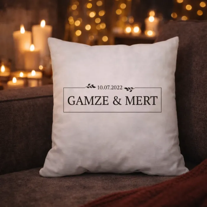 Kişiye Özel İsim ve Tarih Baskılı Dekoratif Yastık