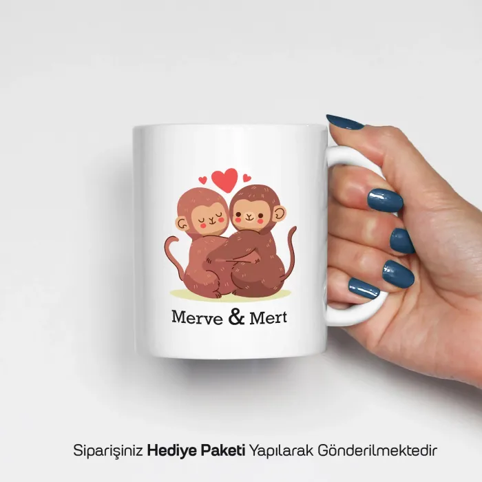 Sarılan Maymunlar Kişiye Özel İsimli Kupa Bardak