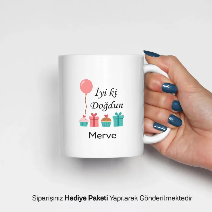 İyi ki Doğdun Temalı Kişiye Özel İsimli Kupa Bardak