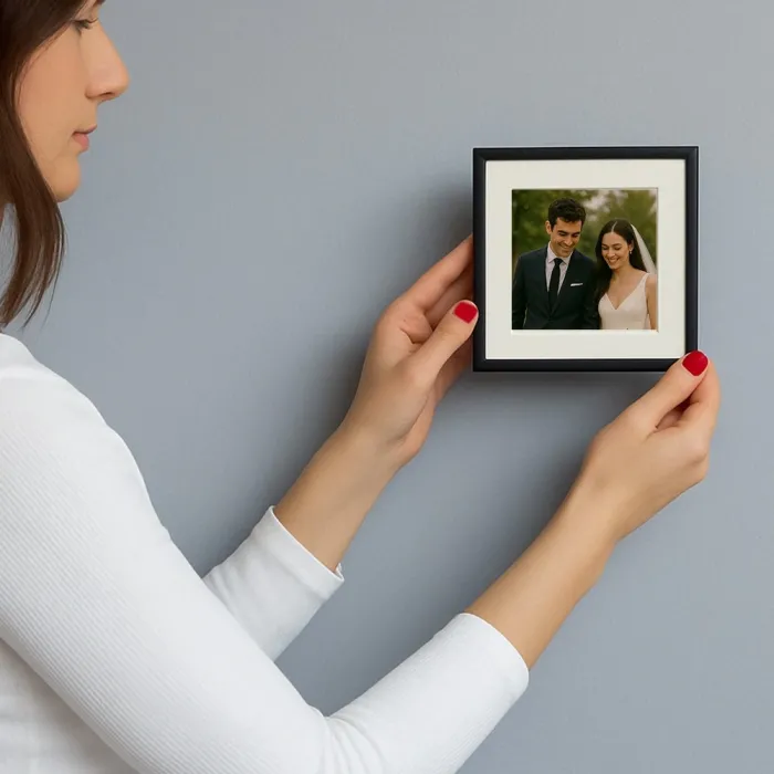 Kişiye Özel 3Lü Fotoğraf Baskılı Siyah Renk Yapışkanlı Paspartulu Çerçeve