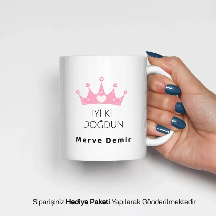 Kraliçe Taçlı Kişiye Özel İsimli Kupa Bardak
