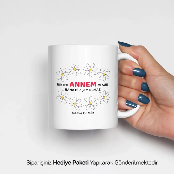 Papatya Tasarımlı Anneye Özel İsimli Kupa Bardak