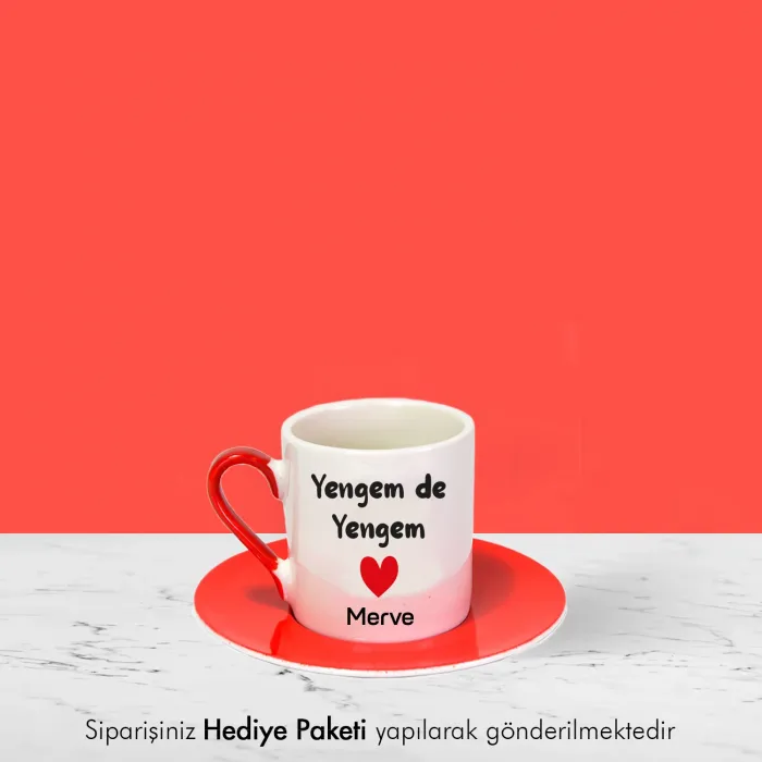 Yengem De Yengem Özel İsimli Hediye Kırmızı Fincan