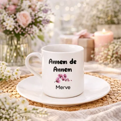 Annem De Annem Kişiye Özel İsimli Hediye Beyaz Fincan