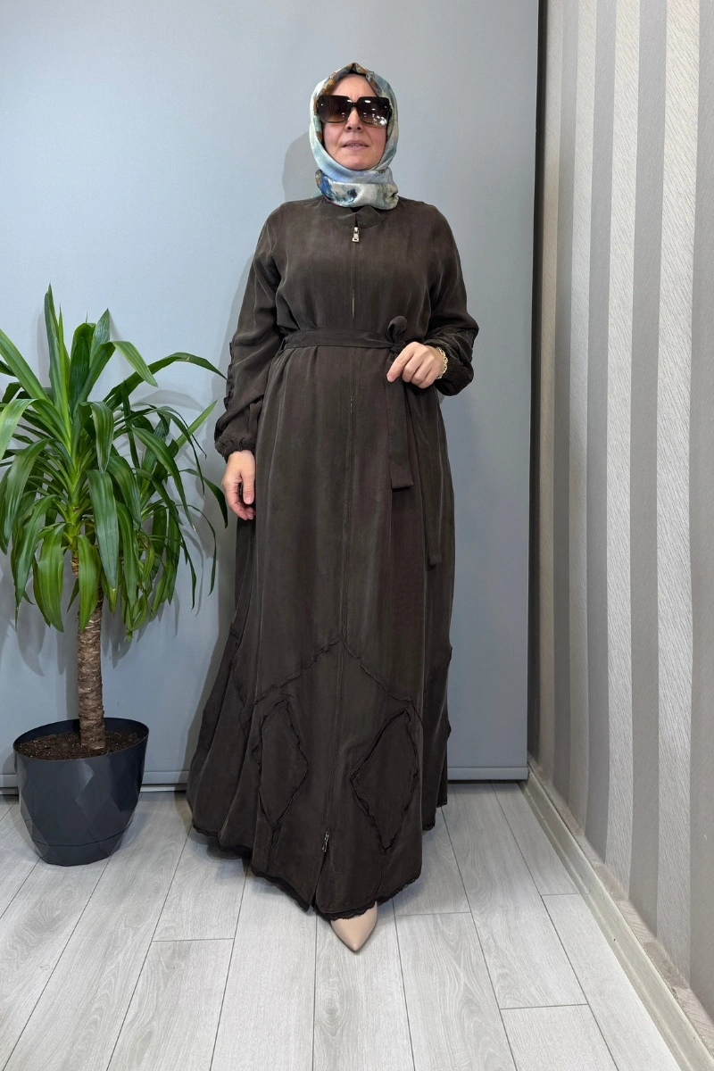 Misswhence Ters Dikiş Detaylı İpek Ferace Kahve 39500