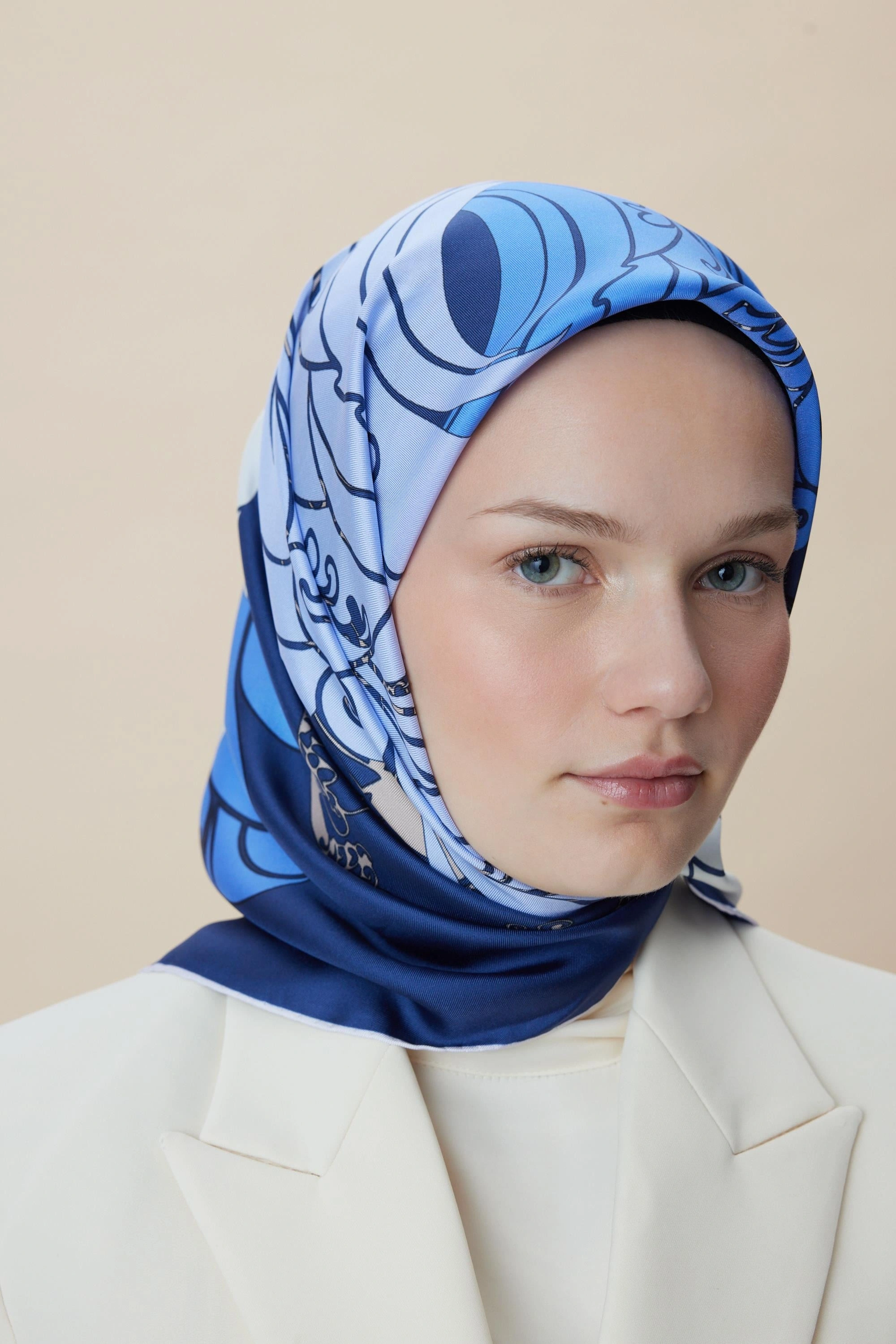 Maisa SAFİ TİVİL İPEK EŞARP 90*90 CM - LACİVERT