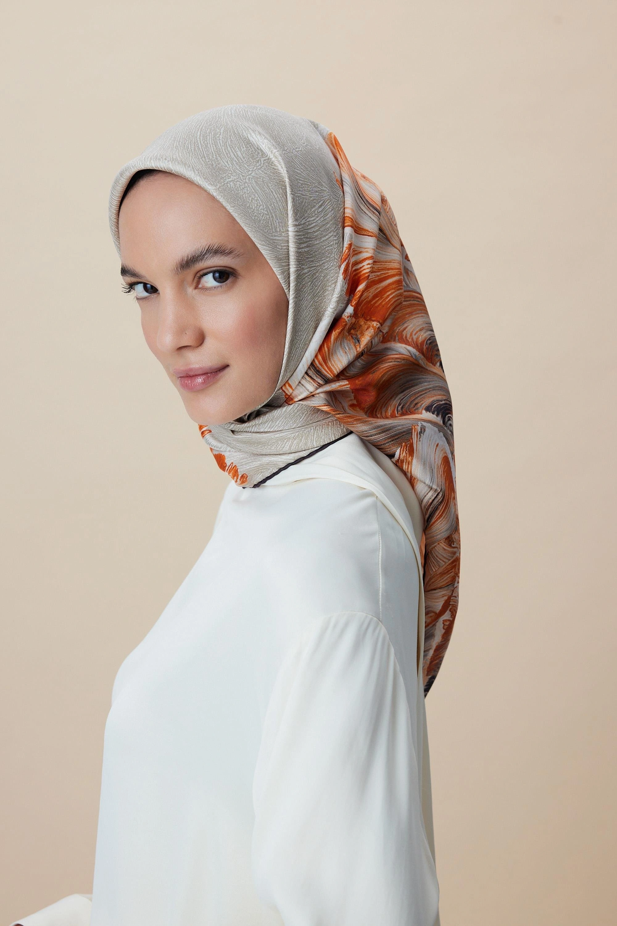 Maisa LUNA TİVİL İPEK EŞARP 90*90 CM - VİZON