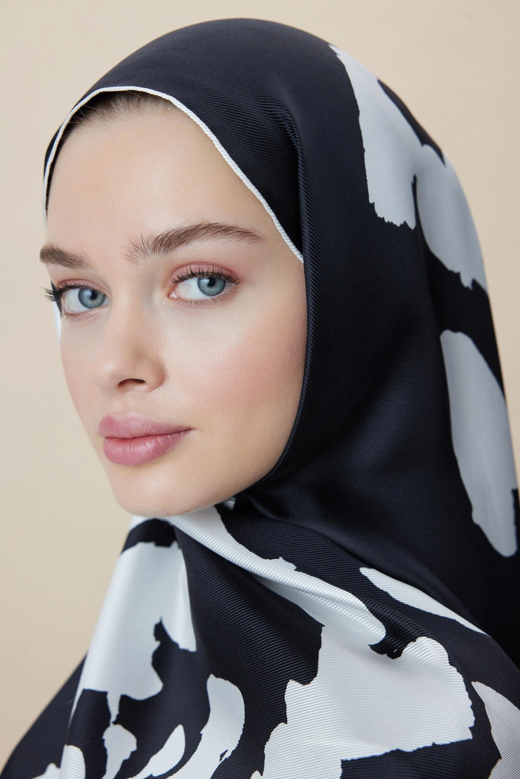 Maisa FARAH MULBERRY İPEK ŞAL 70*190 - K.BEYAZ