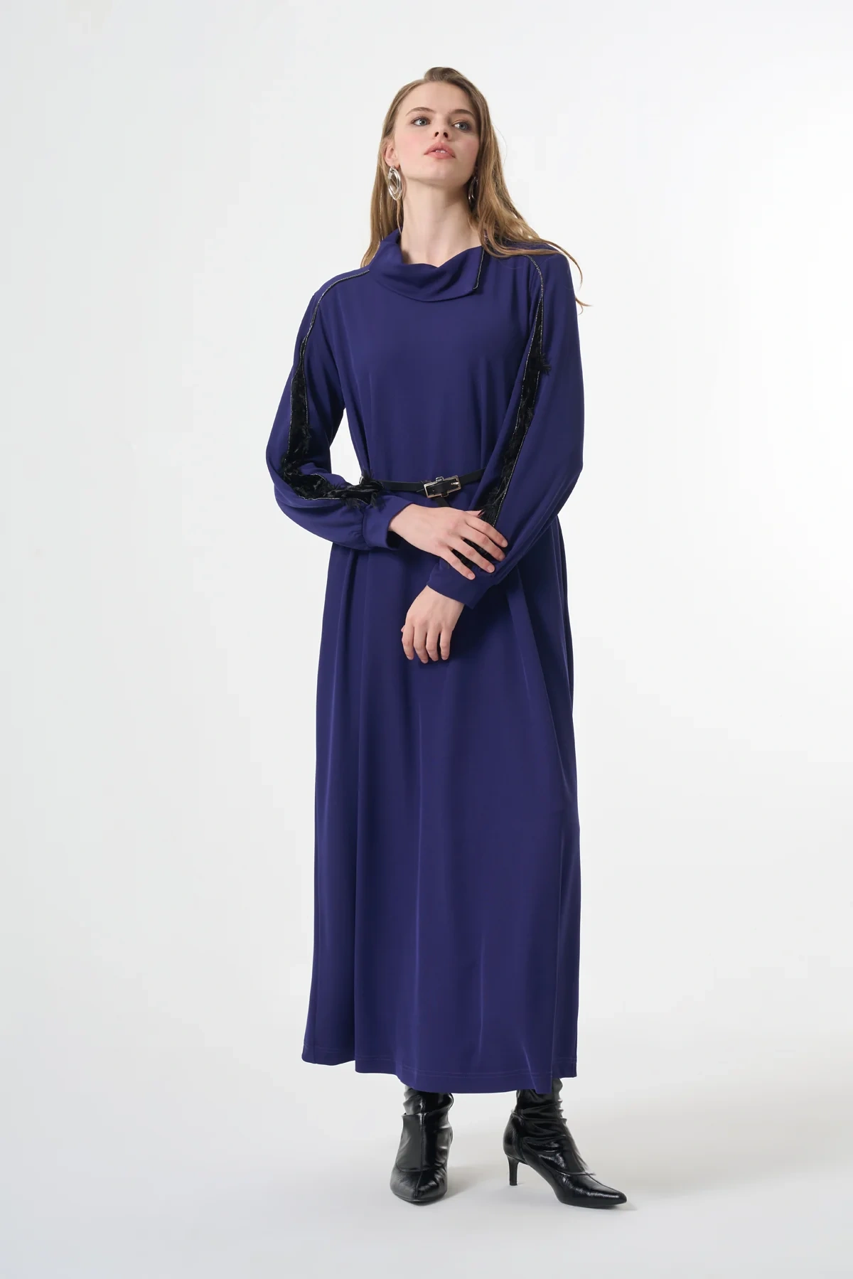 Misswhence Kadife Detaylı Elbise Saks 38800
