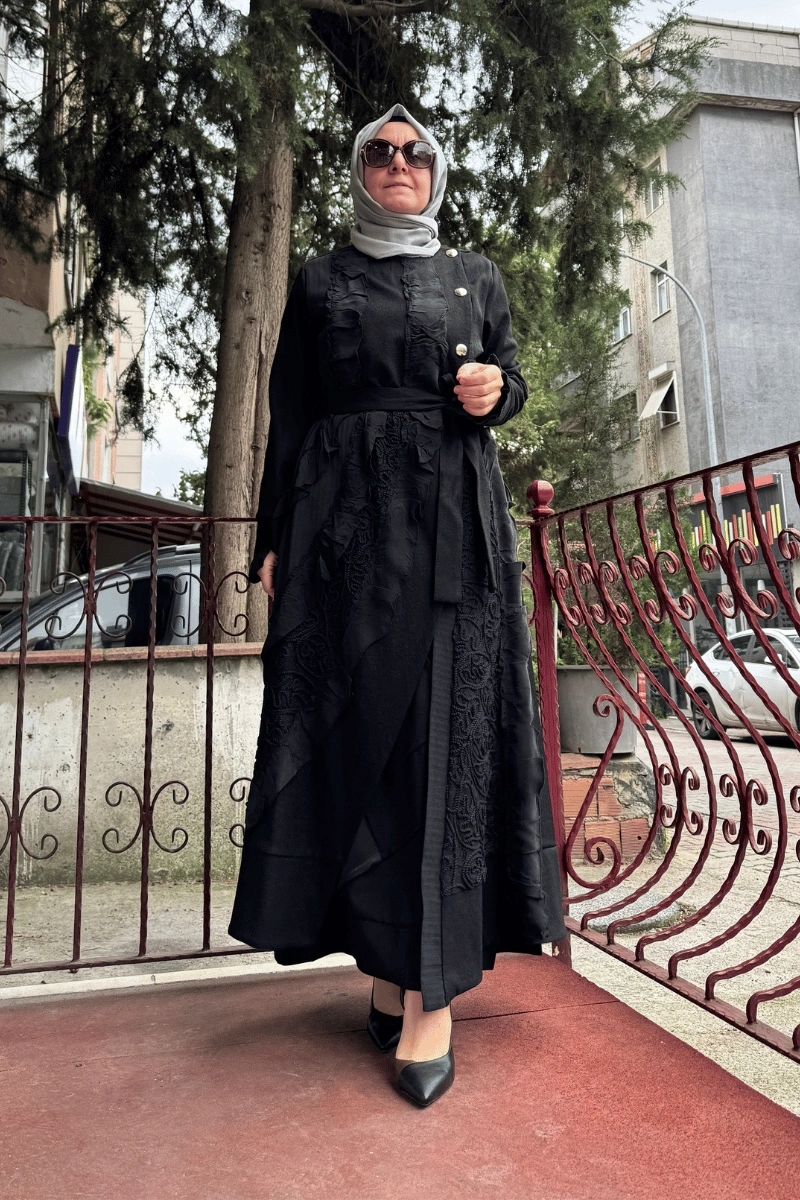 MissWhence Embroidered and Silk Flounce Detailed Felt Overcoat Black 36500